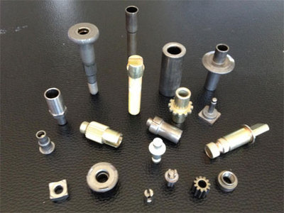 河北精拓 專注模具生產，夯實緊固件發(fā)展根基